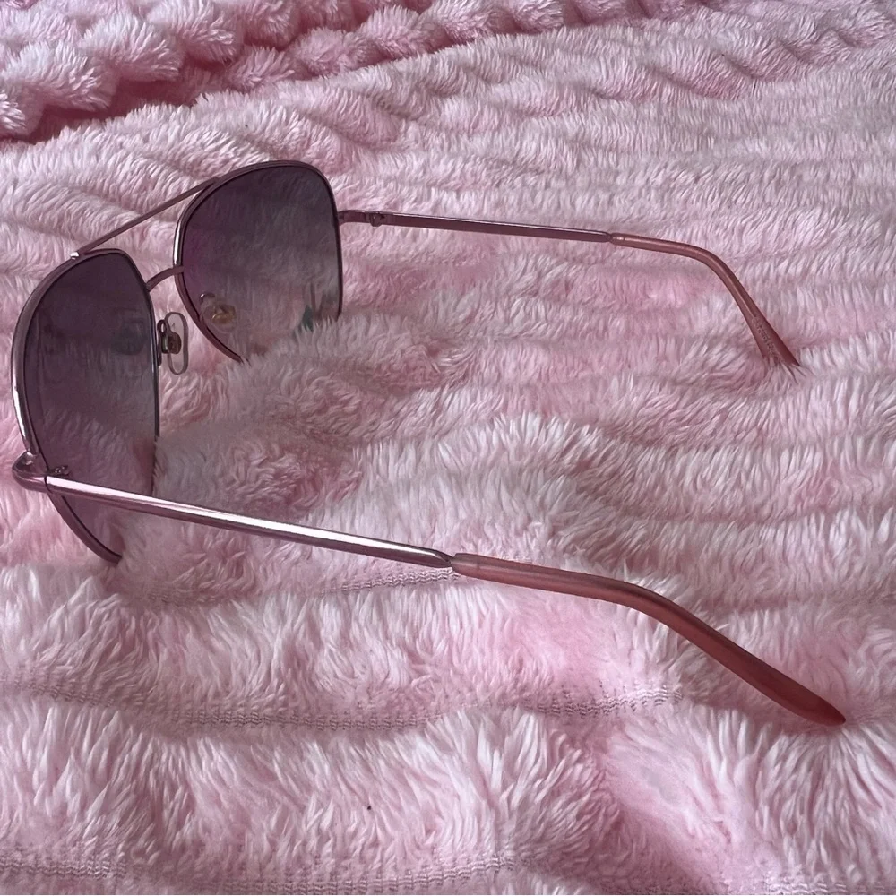 Sunglasses bundle! - Picture 4 of 10